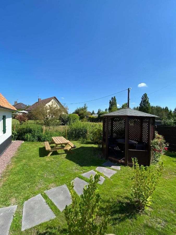 Cottage Lucas Rue  Exterior photo